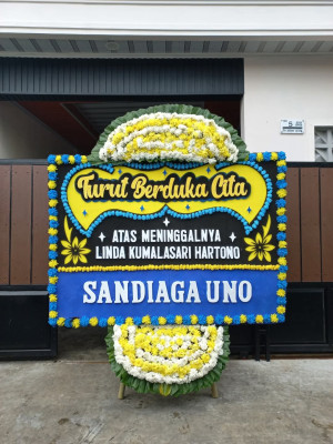 Papan Bunga Duka di Lenggang